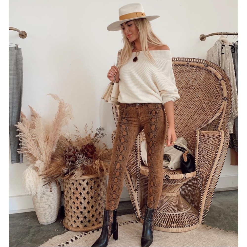 NWT 12th Tribe- Desert Way Reptile Skinny Pants